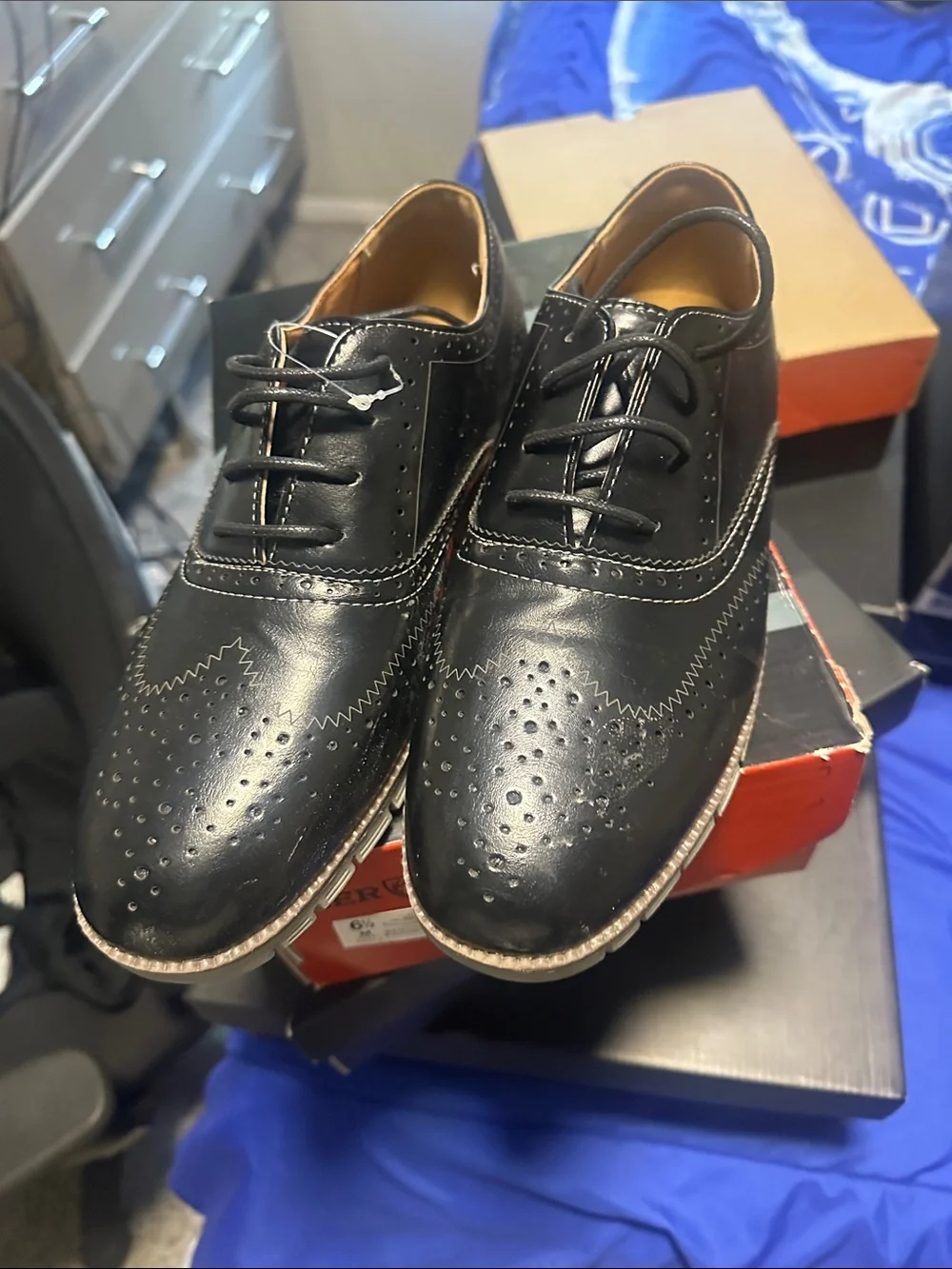 Classic Men's Black Brogue Dress Shoes